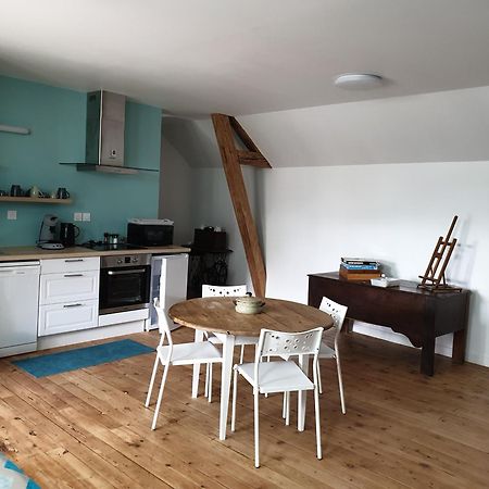 L 'Appartement Du Rocher Château-du-Loir 外观 照片