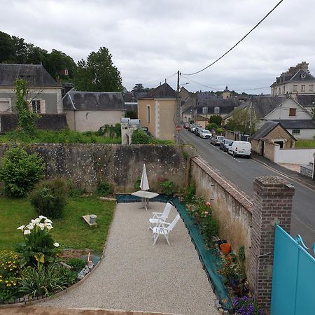 L 'Appartement Du Rocher Château-du-Loir 外观 照片